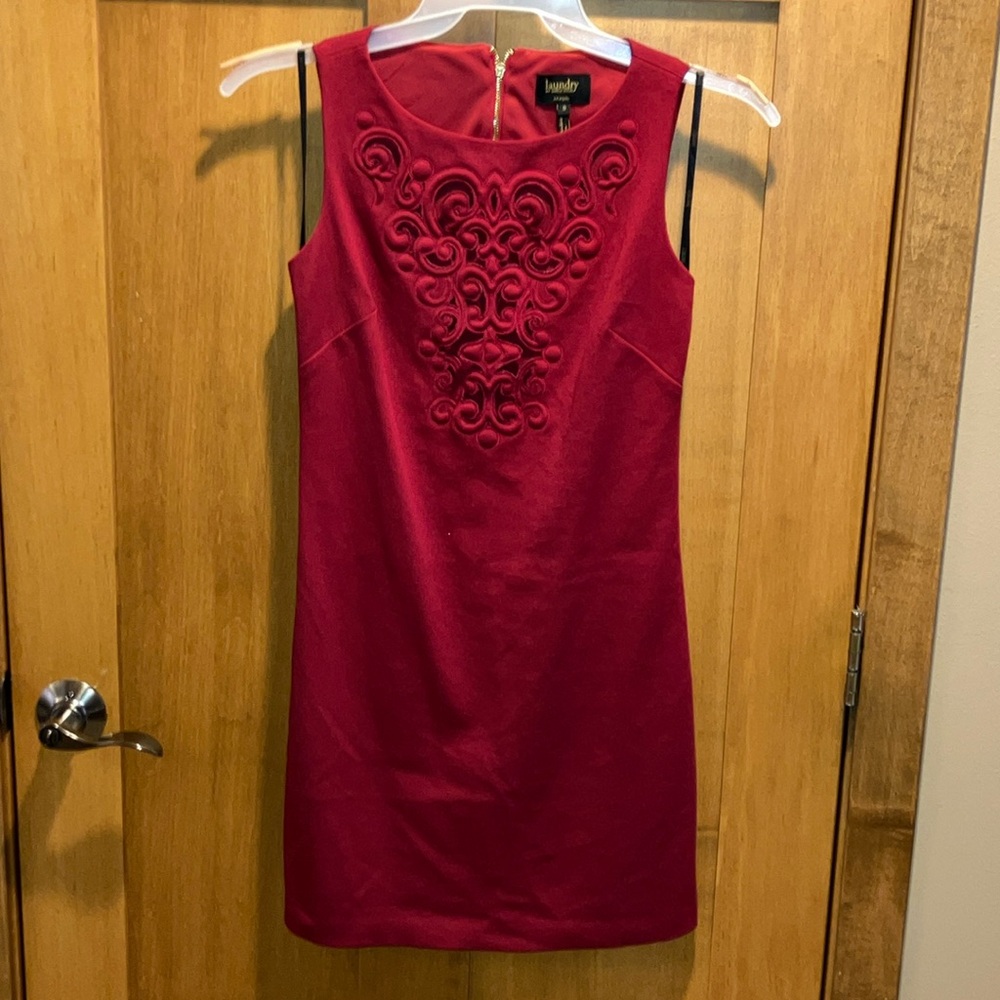Laundry by Shelli Segal winter knit shift dress w/ lining & Cut out design